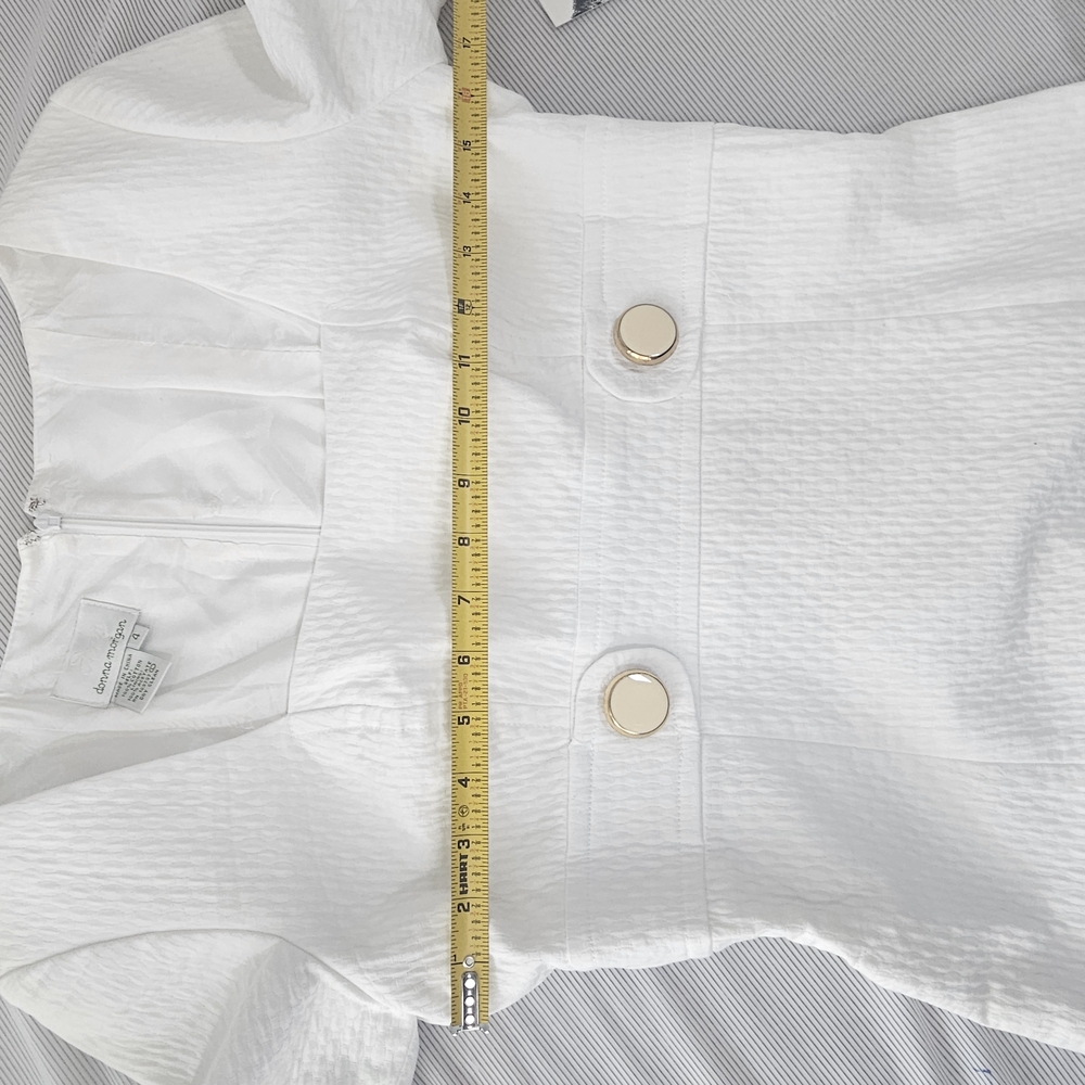 Donna Morgan‎ White and Gold Sheath Dress with Raglan Sleeves - Picture 7 of 11